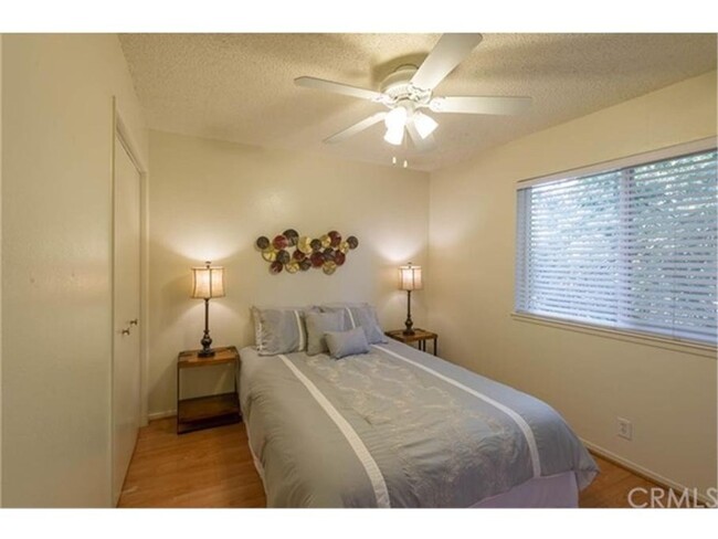 1412 N Cherry St in Chico, CA - Foto de edificio - Building Photo