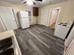 23-25-25 Dale St in Ware, MA - Building Photo - Building Photo