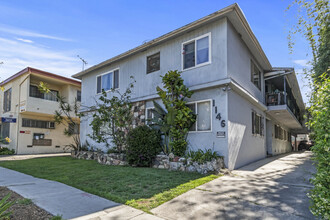 1146 N Formosa Ave in Los Angeles, CA - Building Photo - Building Photo