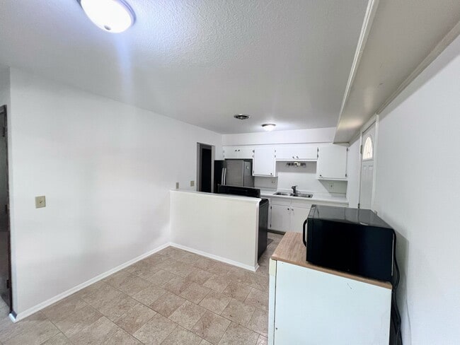 4651 Manchester Rd in Mound, MN - Building Photo - Building Photo