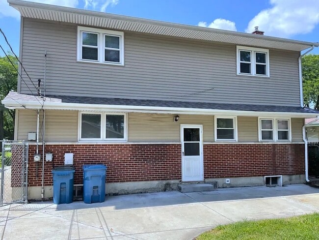 309 Poplar Ave in Bensenville, IL - Building Photo - Building Photo