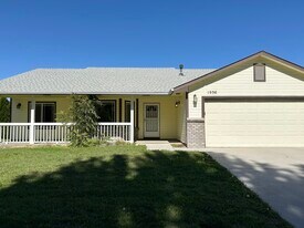 1956 E Birchwood Dr in Eagle, ID - Building Photo
