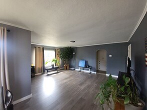 301 Linda Ln in Centralia, WA - Building Photo - Building Photo