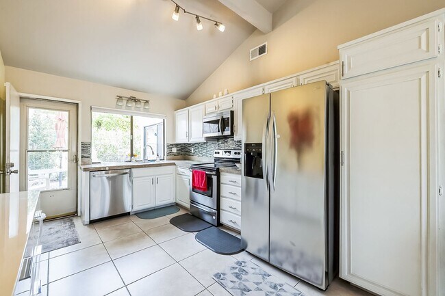 property at 6054 Montecito Dr