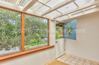 5 Ocean Ave in Monterey, CA - Building Photo - Building Photo