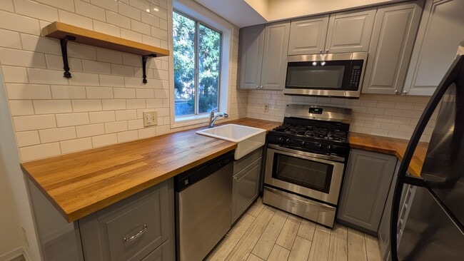 property at 7320 Balboa Blvd