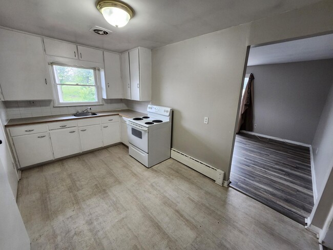 1134 Rothesay Rd in Saint John, NB - Building Photo - Building Photo