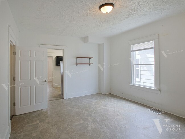 property at 1032 E Commercial St
