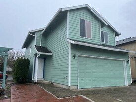 19058 SW Christopher Dr in Beaverton, OR - Building Photo