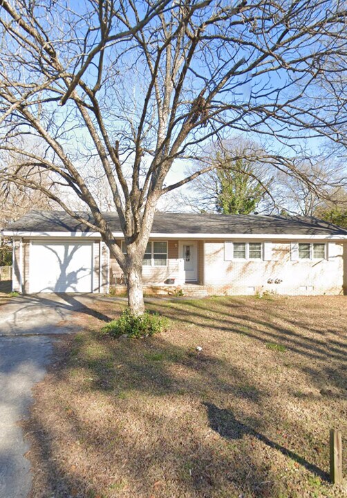 109 Wesleyan Dr in Warner Robins, GA - Building Photo