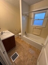 103 N Osborn Ave in Youngstown, OH - Foto de edificio - Building Photo