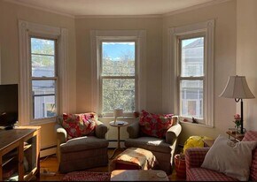 9 Houghton St, Unit 2 in Somerville, MA - Building Photo