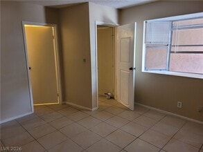 429 N Lamb Blvd in Las Vegas, NV - Building Photo - Building Photo
