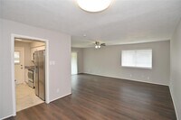 5628 Birchmont Dr photo'
