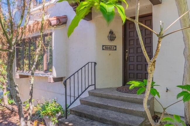 property at 8642 Villa La Jolla Dr
