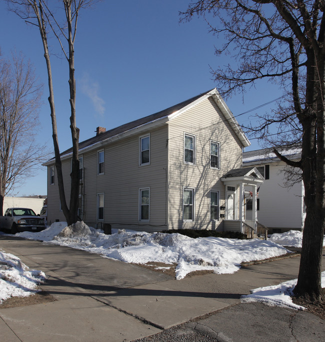 318 Park Ave in Mechanicville, NY - Building Photo - Building Photo