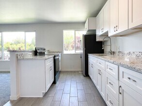 459 N Montgomery St in Salt Lake City, UT - Building Photo - Building Photo