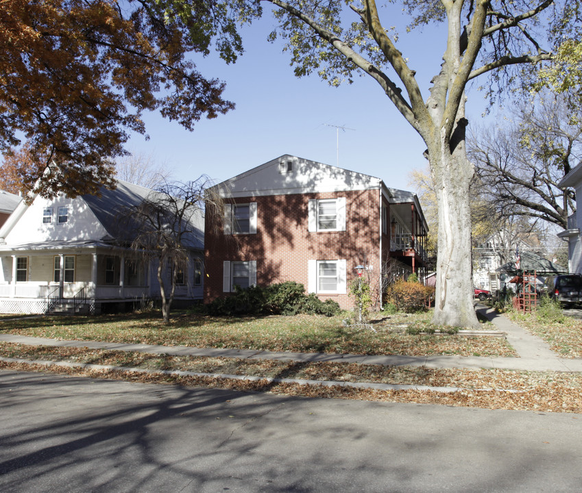 1950 Washington St in Lincoln, NE - Building Photo