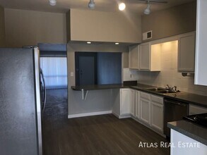 7015 E Wilshire Dr in Scottsdale, AZ - Building Photo - Building Photo