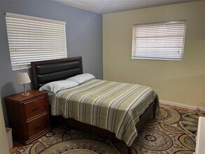 222 NE 23rd Ave in Pompano Beach, FL - Building Photo - Building Photo