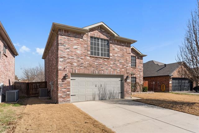 10416 Winding Passage Way in Fort Worth, TX - Building Photo - Building Photo
