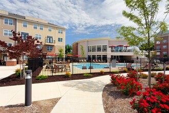 The James in Richmond, VA - Foto de edificio - Building Photo