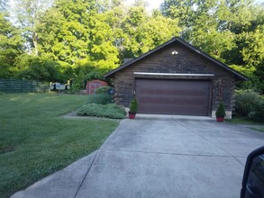 6969 Chari Dr in Hillsboro, OH - Building Photo - Building Photo