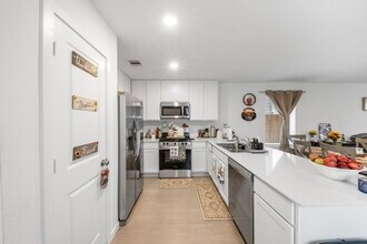 18279 Via Aurelia Dr in New Caney, TX - Building Photo - Building Photo