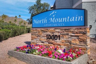 North Mountain Apartments in Phoenix, AZ - Building Photo