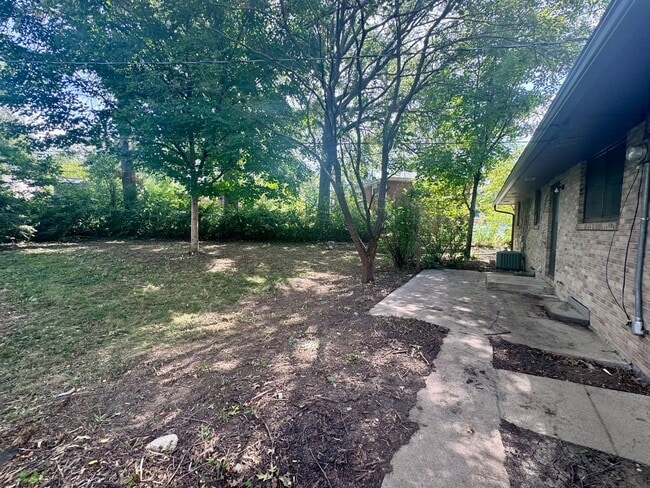 2200 Ammon Ave in Lincoln, NE - Building Photo - Building Photo