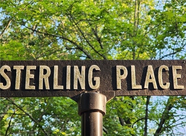 property at 3 Sterling Pl