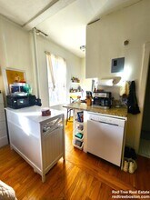 106 Myrtle St, Unit 6 in Boston, MA - Building Photo - Building Photo