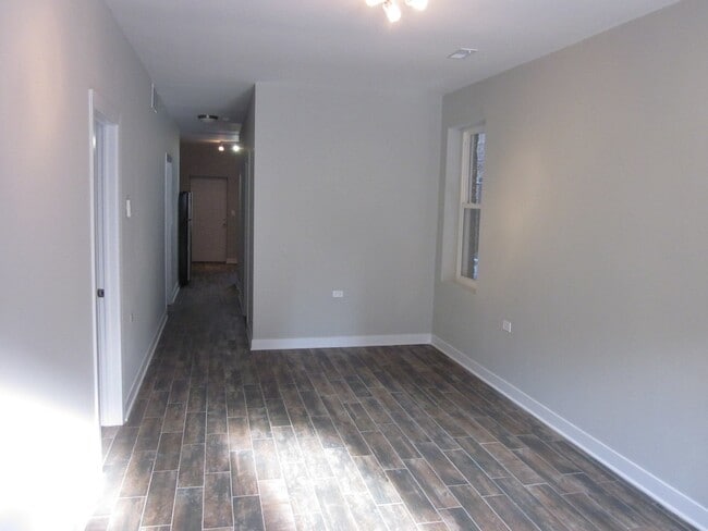 2642 W HADDON AVE, Unit Ground in Chicago, IL - Building Photo - Building Photo