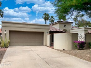 9740 E Gold Dust Ave in Scottsdale, AZ - Building Photo - Building Photo