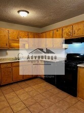 420 N Elizabeth Ln in Griffin, GA - Building Photo - Building Photo