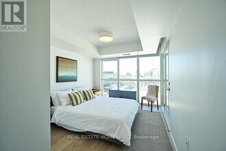 125 Western Battery Rd in Toronto, ON - Building Photo - Building Photo