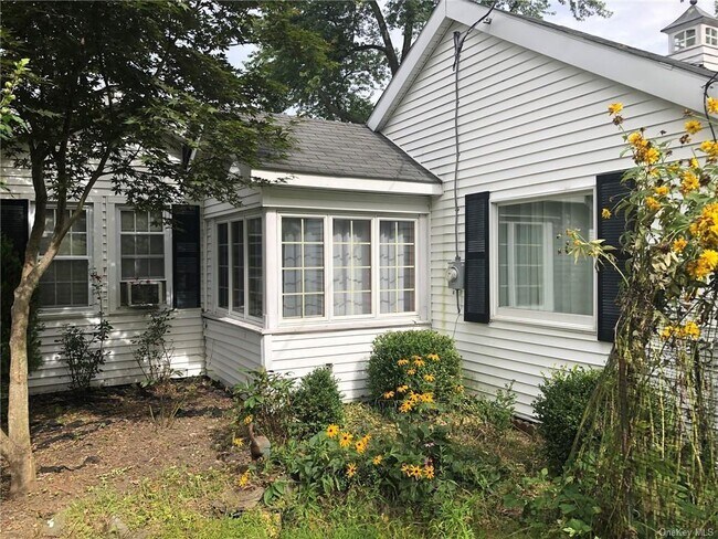 17 Brookside Rd in Monroe, NY - Building Photo - Building Photo