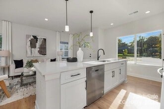 4428 Glenwood Dr in Charlotte, NC - Building Photo - Building Photo