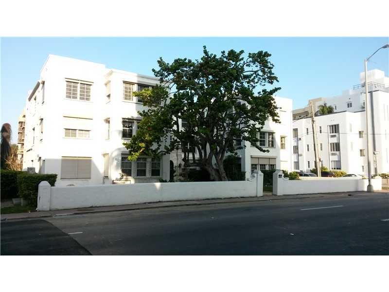 3624 Collins Ave in Miami Beach, FL - Foto de edificio