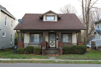 2003 W Jackson St in Muncie, IN - Building Photo - Building Photo