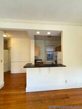 32 Queensberry St in Boston, MA - Building Photo - Building Photo