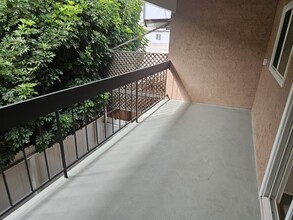 2123 Harriman Ln in Redondo Beach, CA - Building Photo - Building Photo