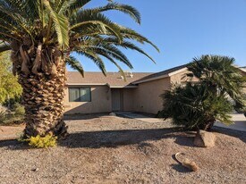 9826 Needles Dr in Mohave Valley, AZ - Building Photo