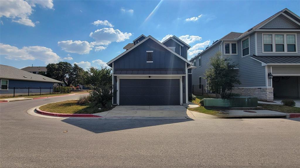 1046 Harwell Loop in Kyle, TX - Building Photo