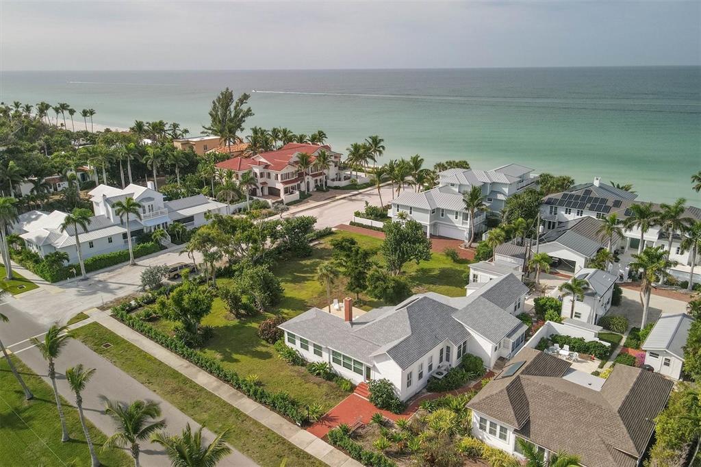 231 Gilchrist Ave in Boca Grande, FL - Building Photo