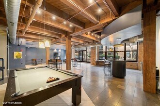 1040 W Adams St, Unit 238 in Chicago, IL - Building Photo - Building Photo