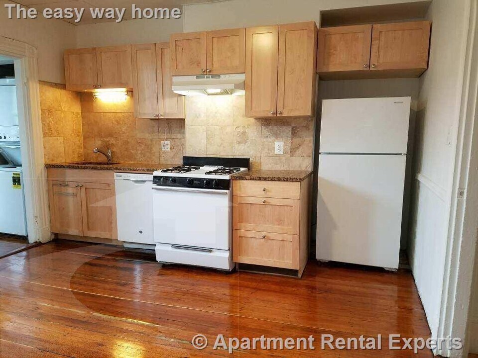 254 Windsor St, Unit #3L in Cambridge, MA - Building Photo