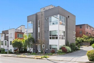 4111 SW Oregon St in Seattle, WA - Building Photo - Building Photo