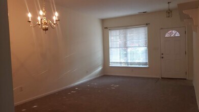 2015 Livingston St in Suffolk, VA - Building Photo - Building Photo