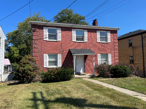 3144 Queen City Ave in Cincinnati, OH - Foto de edificio - Building Photo